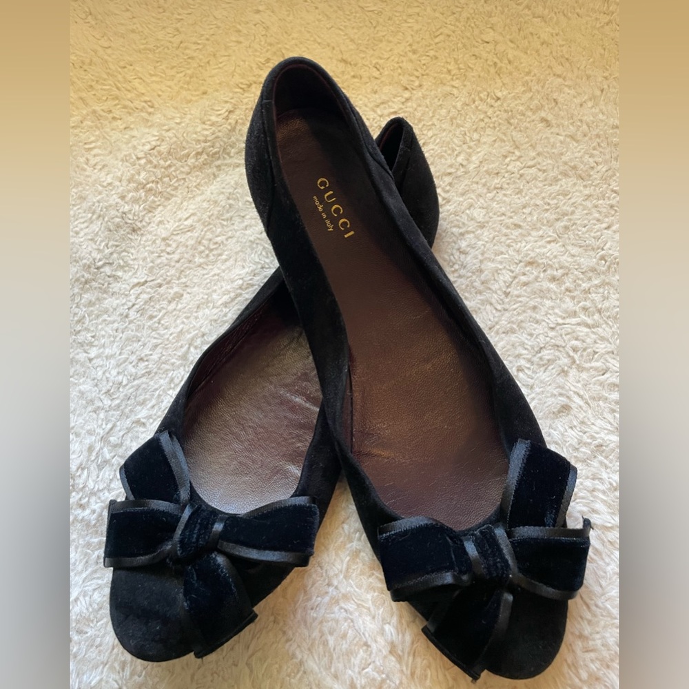Black velvet Gucci ballet flats, size 37 1/2